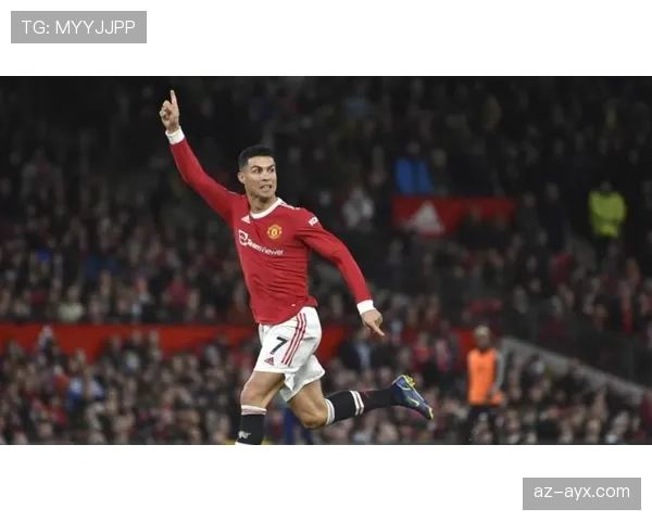 曼联转会策略争议引发关注,对球队赛季表现稳定性构成挑战 曼联转会策略争议引发关注,对球队赛季表现稳定性构成挑战